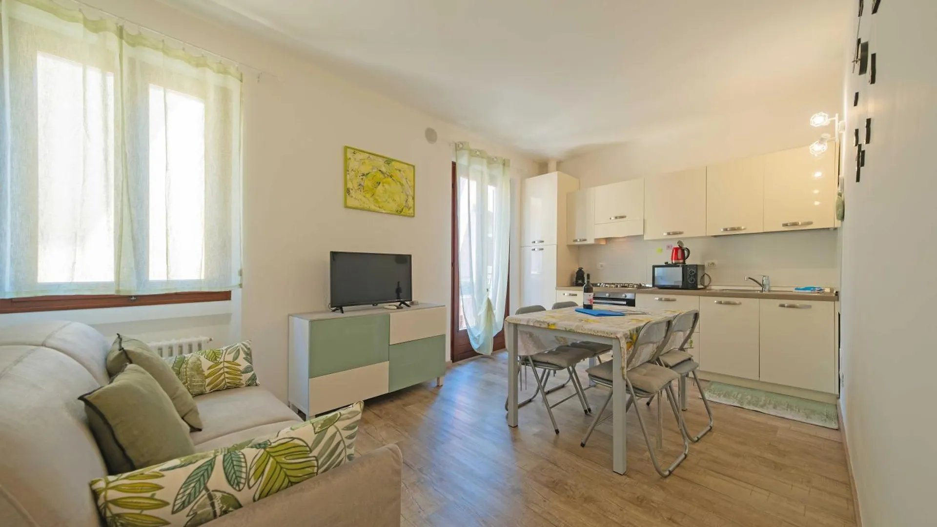 Apartmentsgarda - Residenza Emanuele location