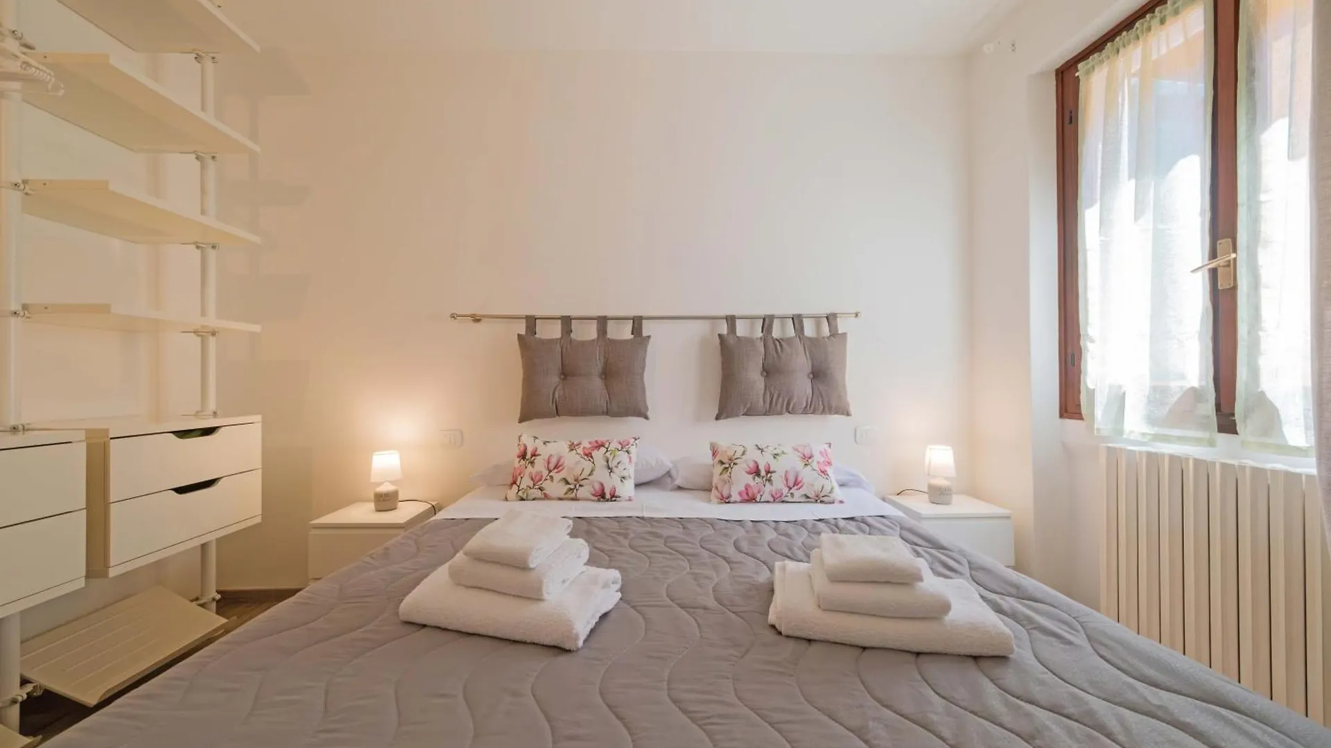 Apartmentsgarda - Residenza Emanuele Torri Del Benaco 0*,